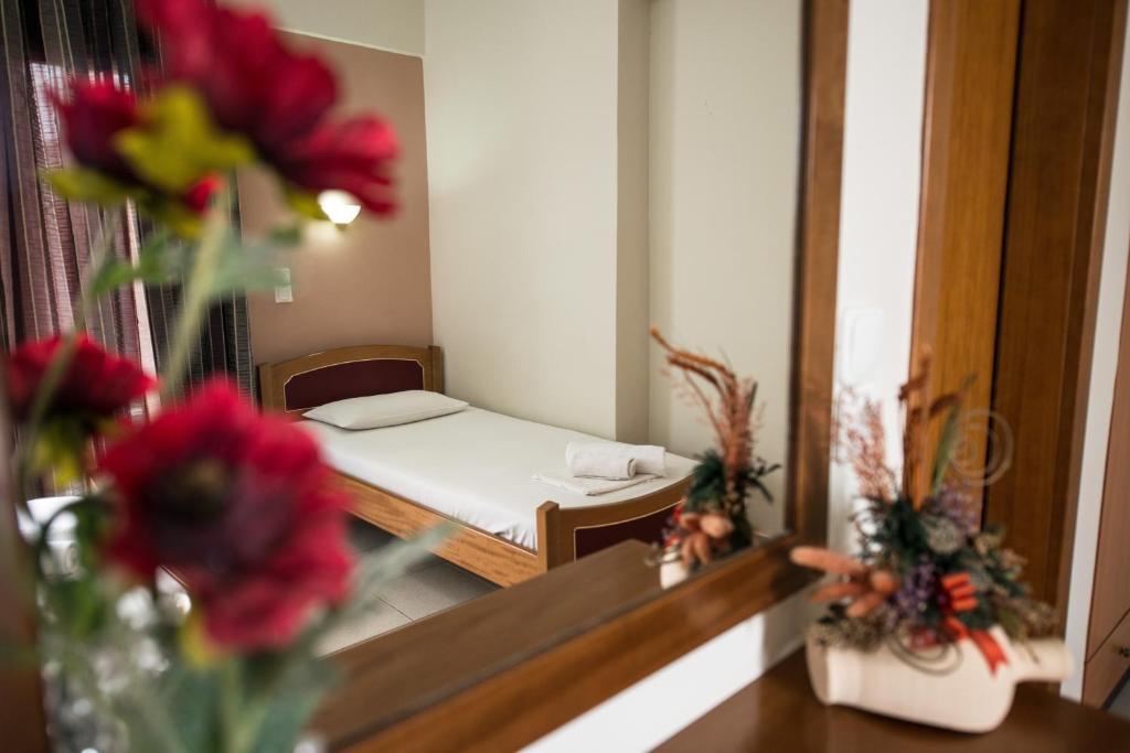 Hotel Alexandros Neoi Poroi Quarto foto